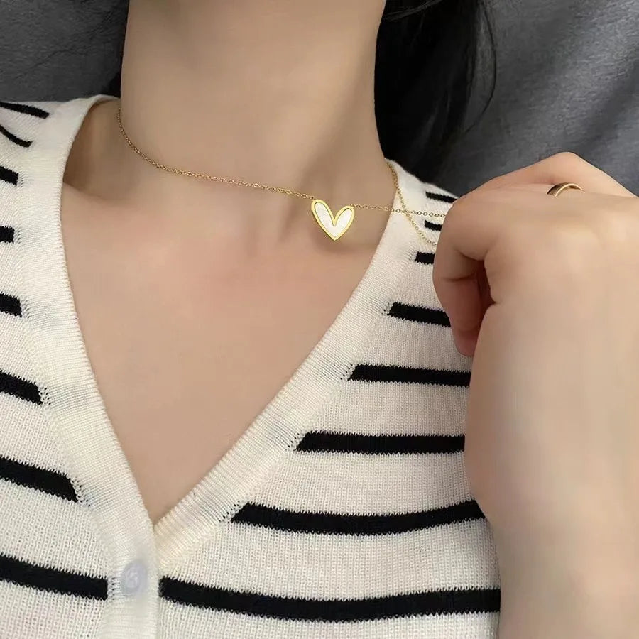 Square Pendant Choker Necklace