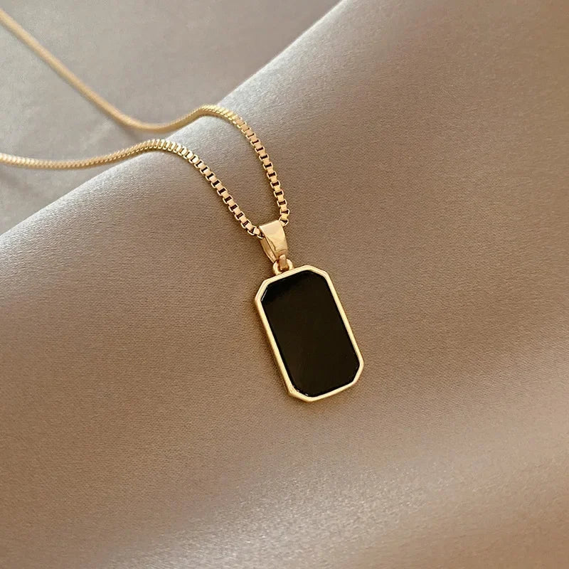 Square Pendant Choker Necklace