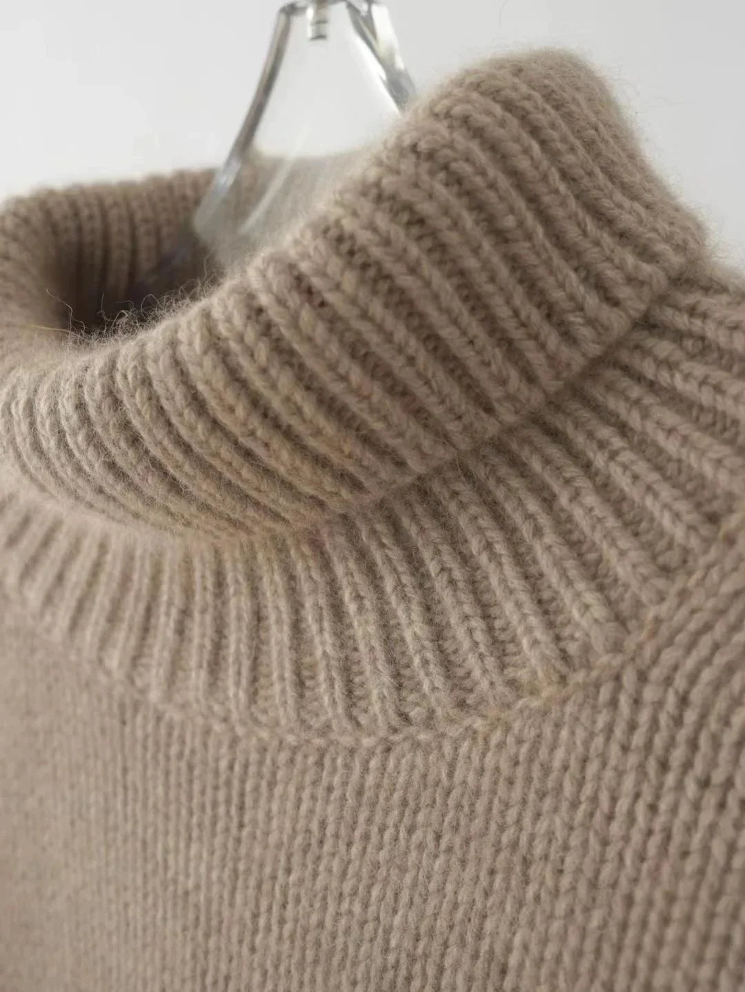 Women’s Cashmere Sweater