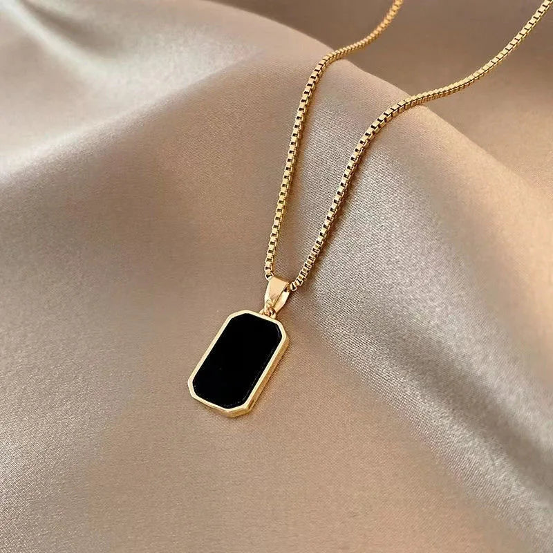 Square Pendant Choker Necklace