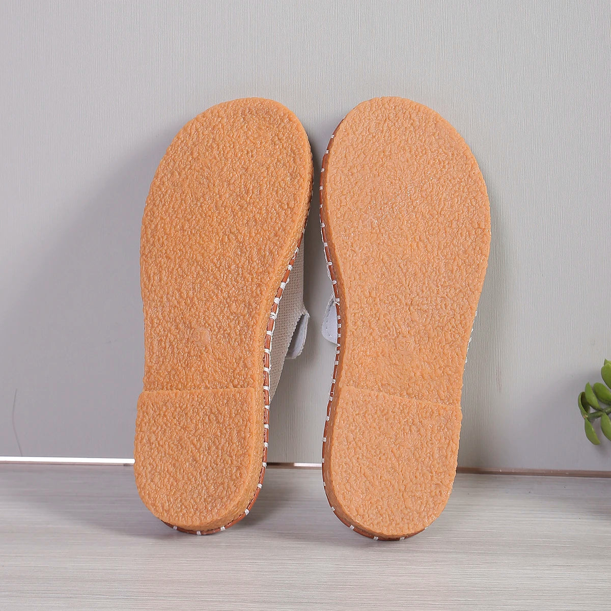 Fringe Open Toe Slippers